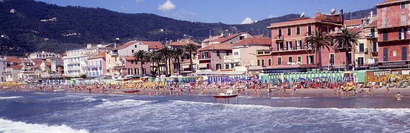 Hotel Mignon 50 Mt Dalla Spiaggia E Dall'Isola Pedonale 알라시오 외부 사진